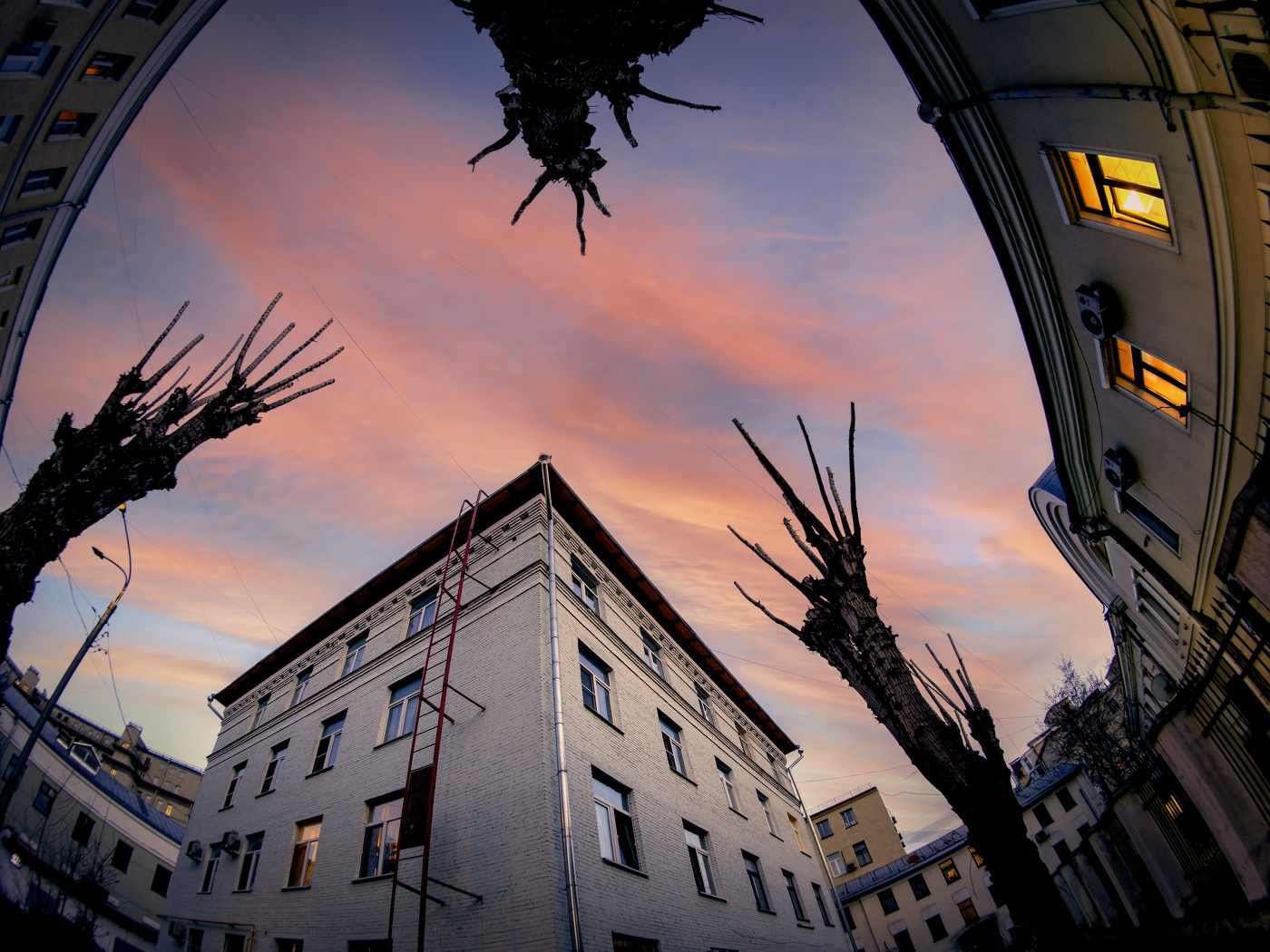 Московский двор