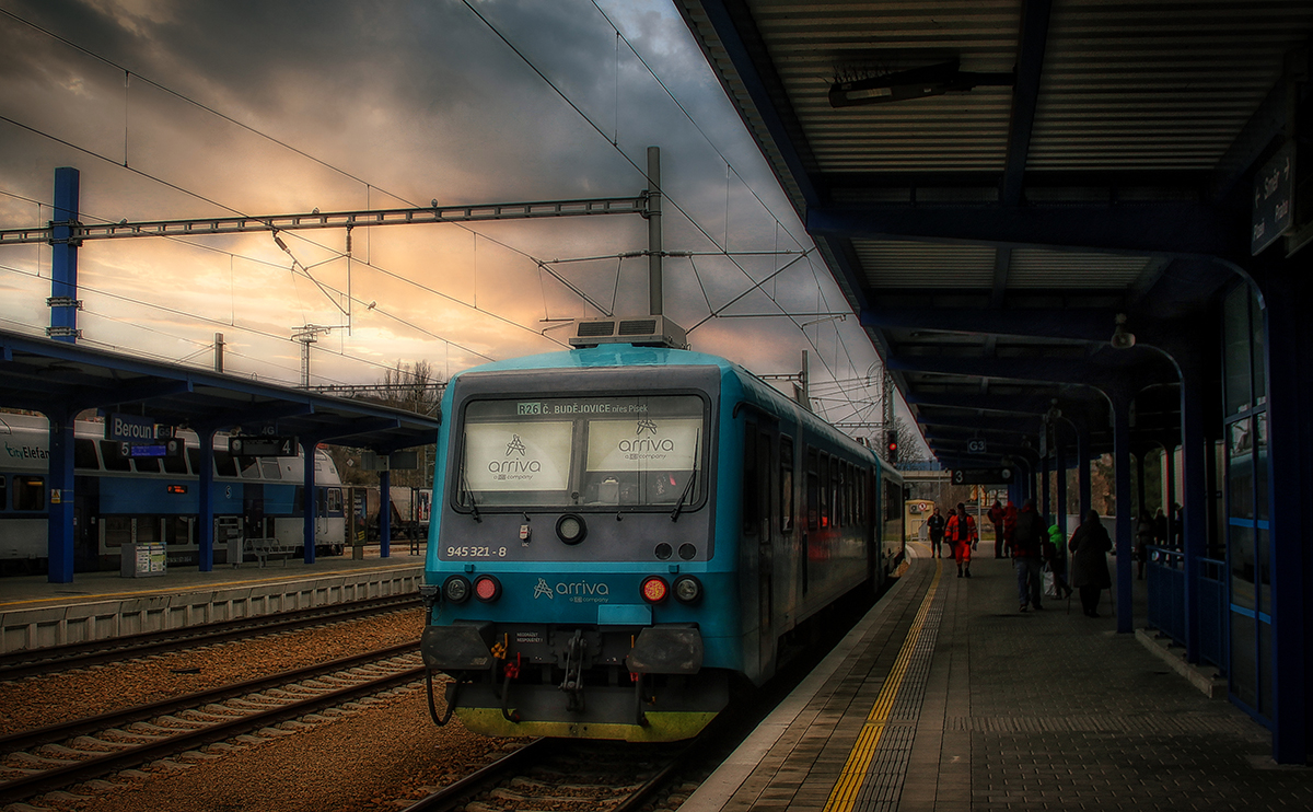 Вечерняя станция