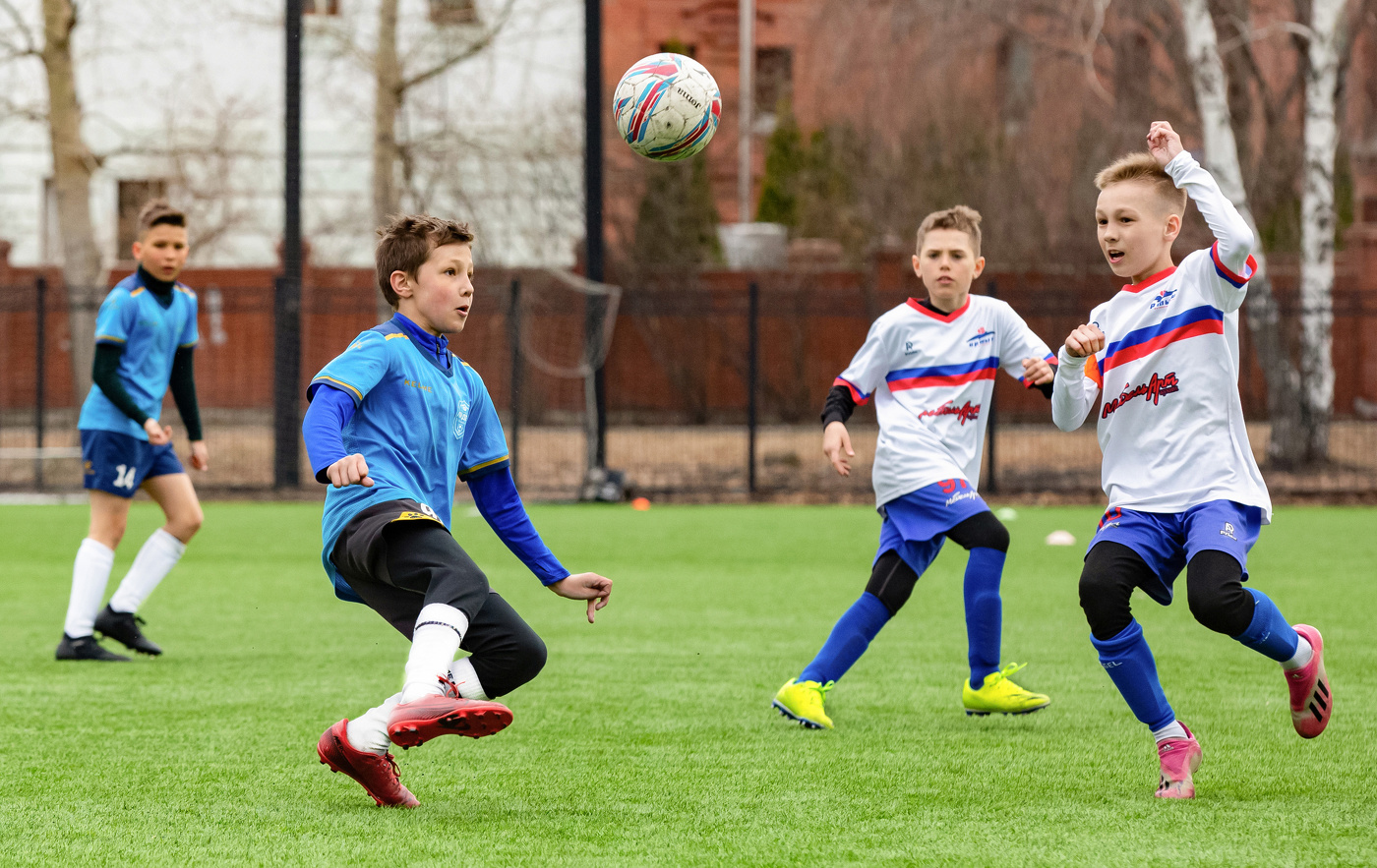 Футбол.Эпизод матча детской лиги.