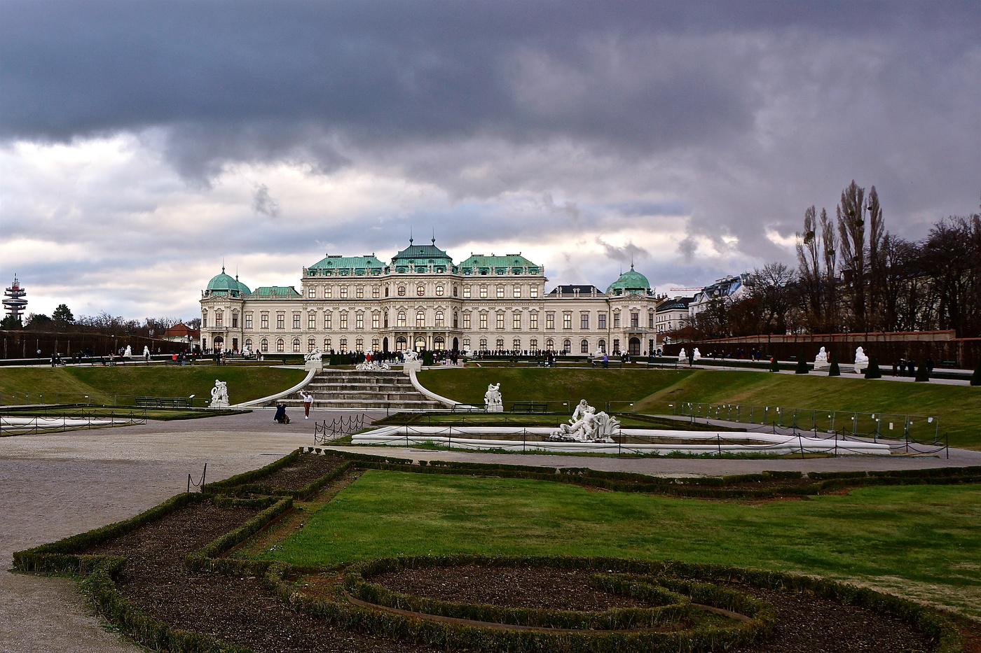 Бельведер бесснежной зимой