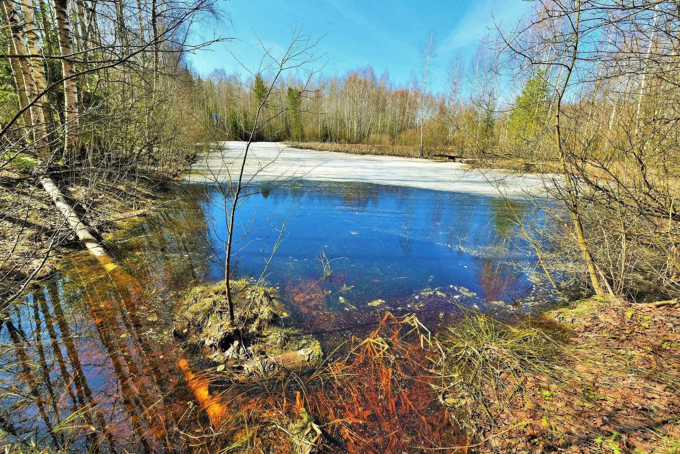 "Апрель - зимы и лета здесь граница ..."