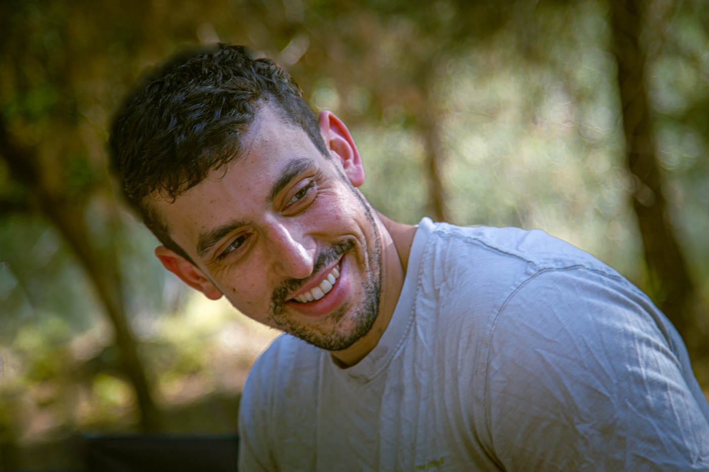 - А что это вы тут делаете... а?