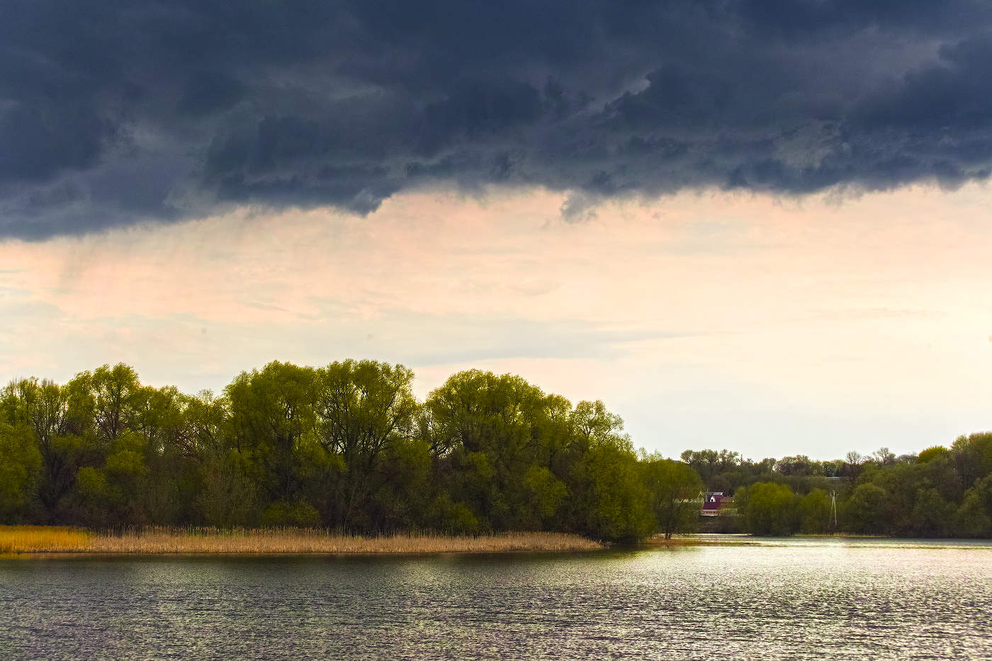 Кажется дождь начинается