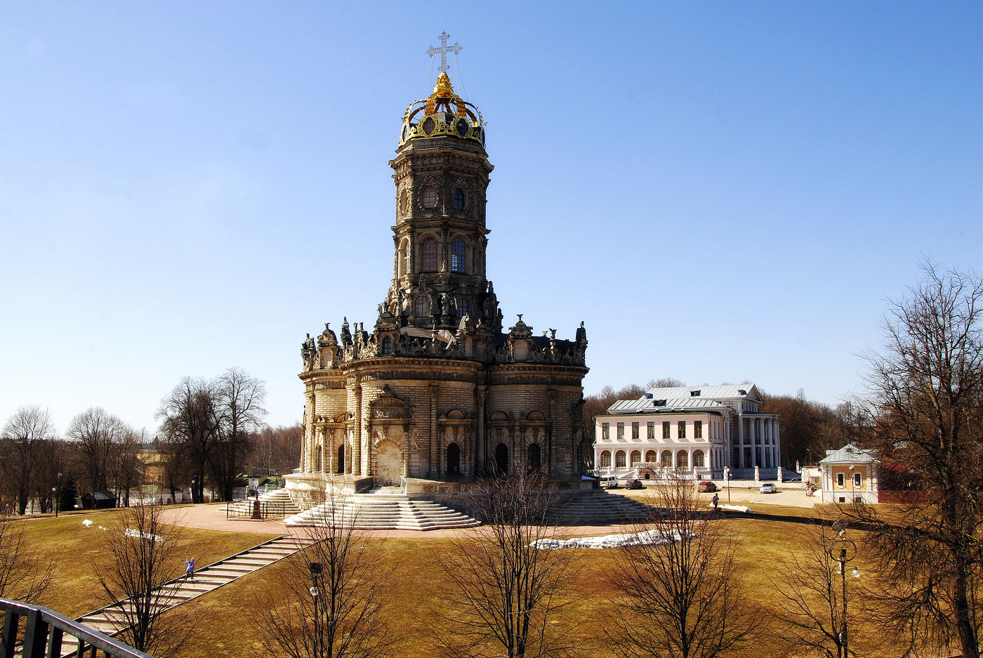 Весна в Дубровицах.