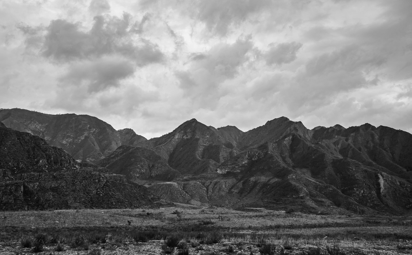 Горный рельеф