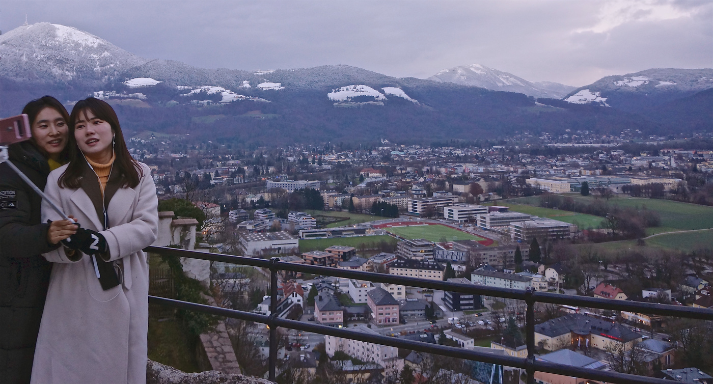 «Себя́шка» во флешмобе love-flash