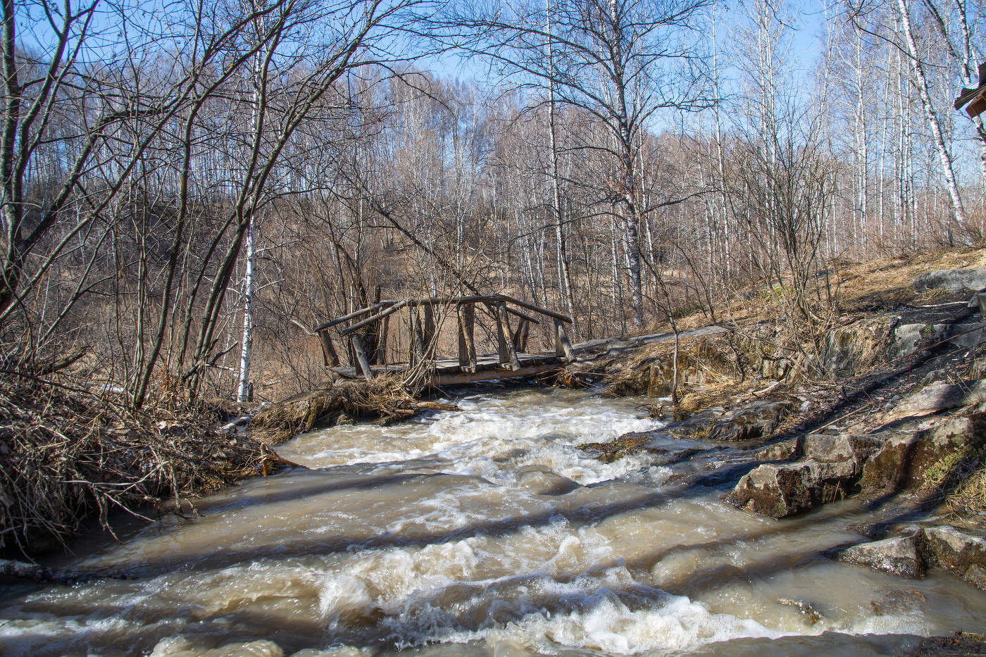 А вот и мостик