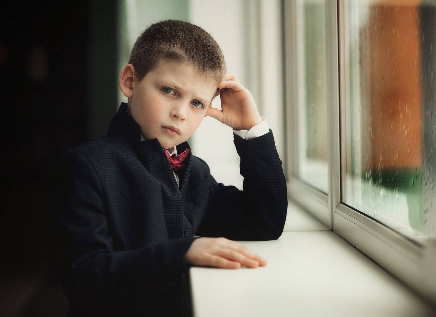 А по улицам гуляет дождь...