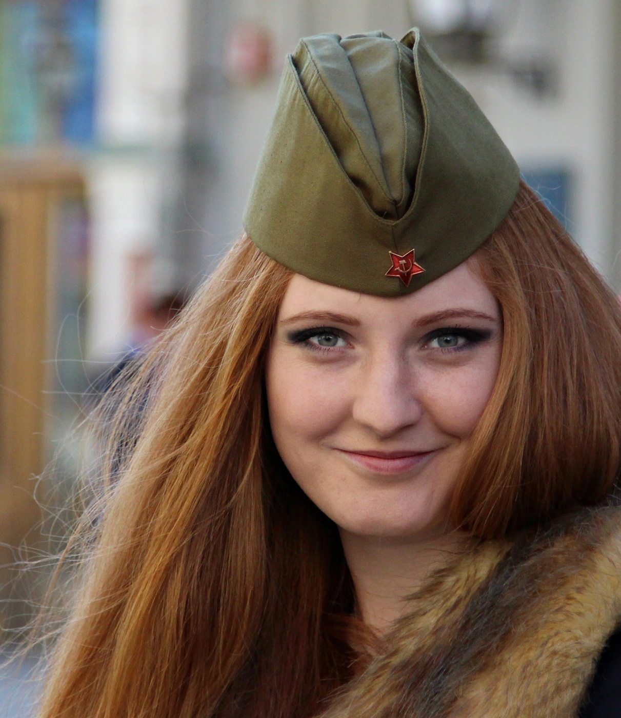 С праздником!