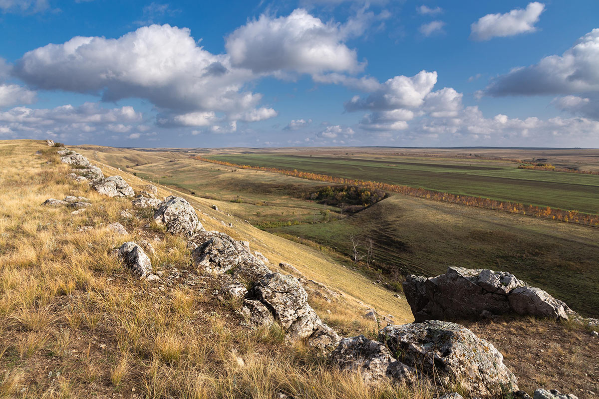 Камни и облака