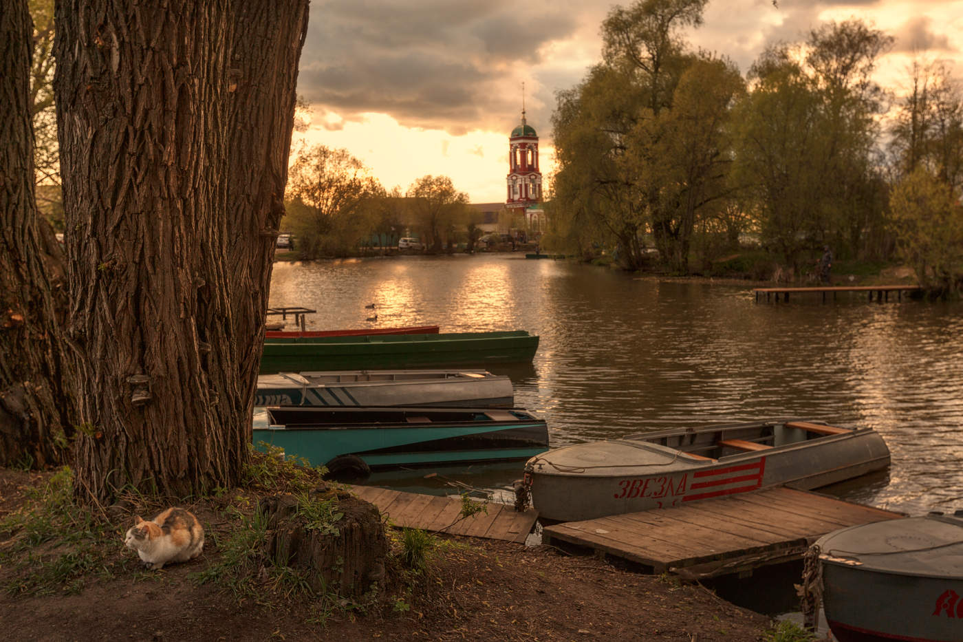 Одинокий рыбак