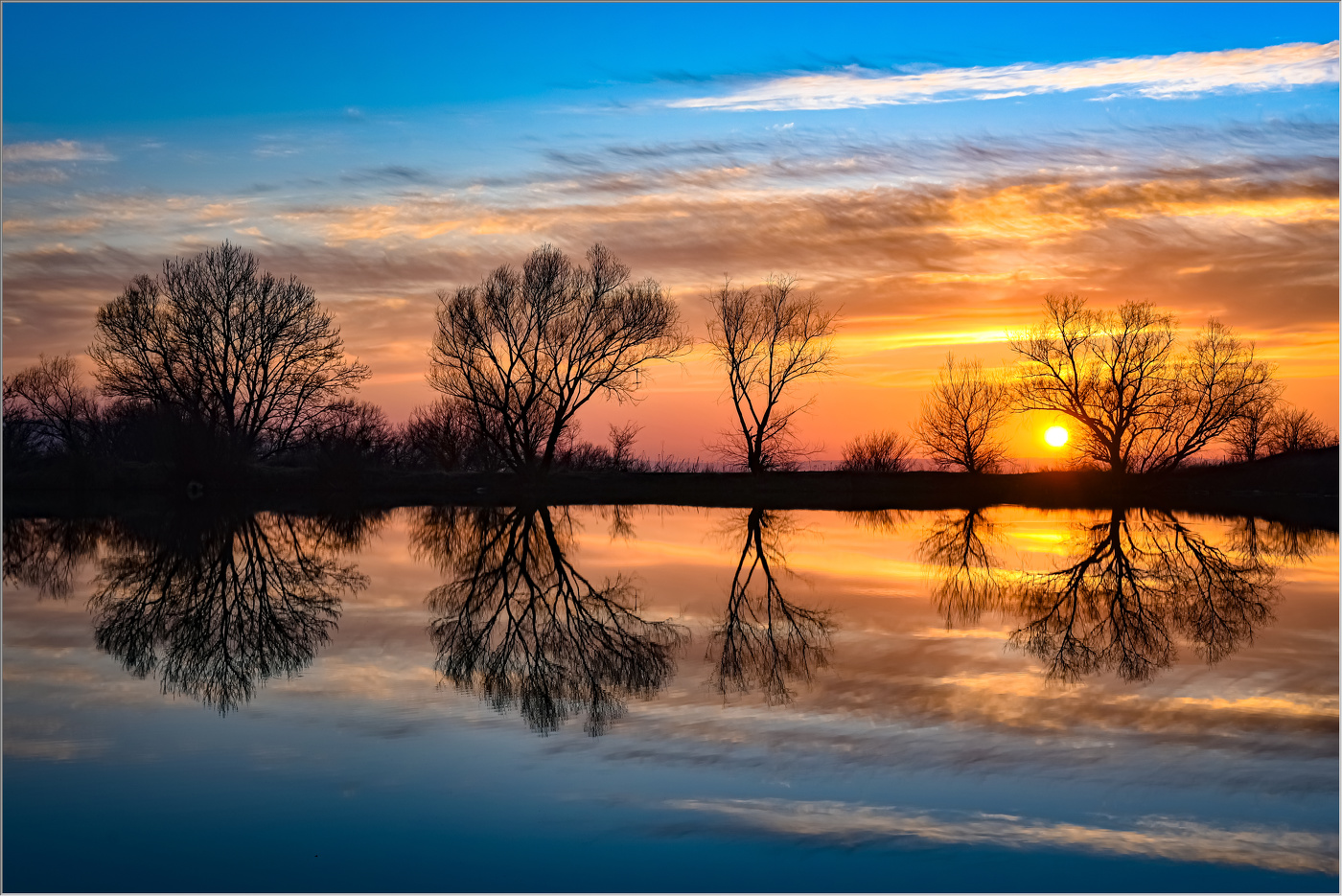 Вечер на озере