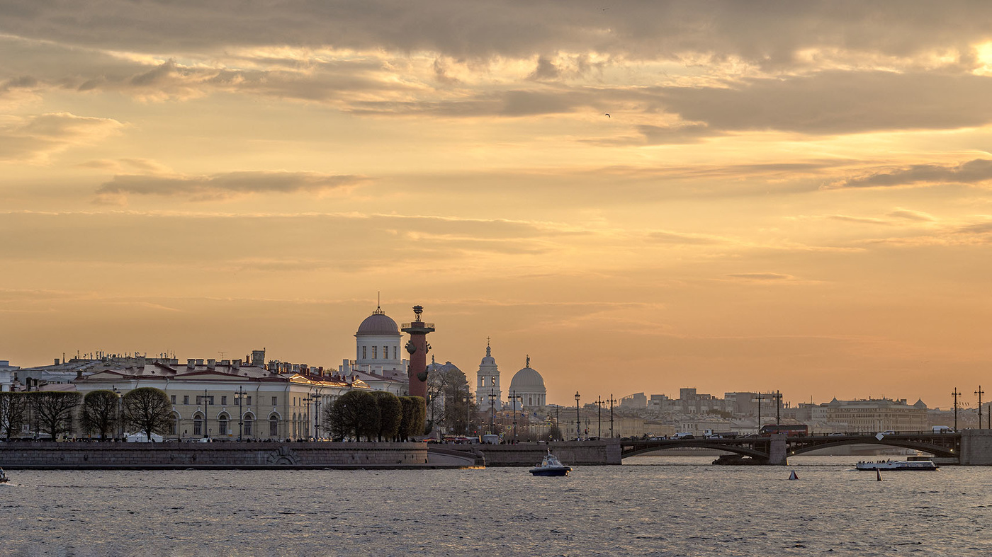 На закате...