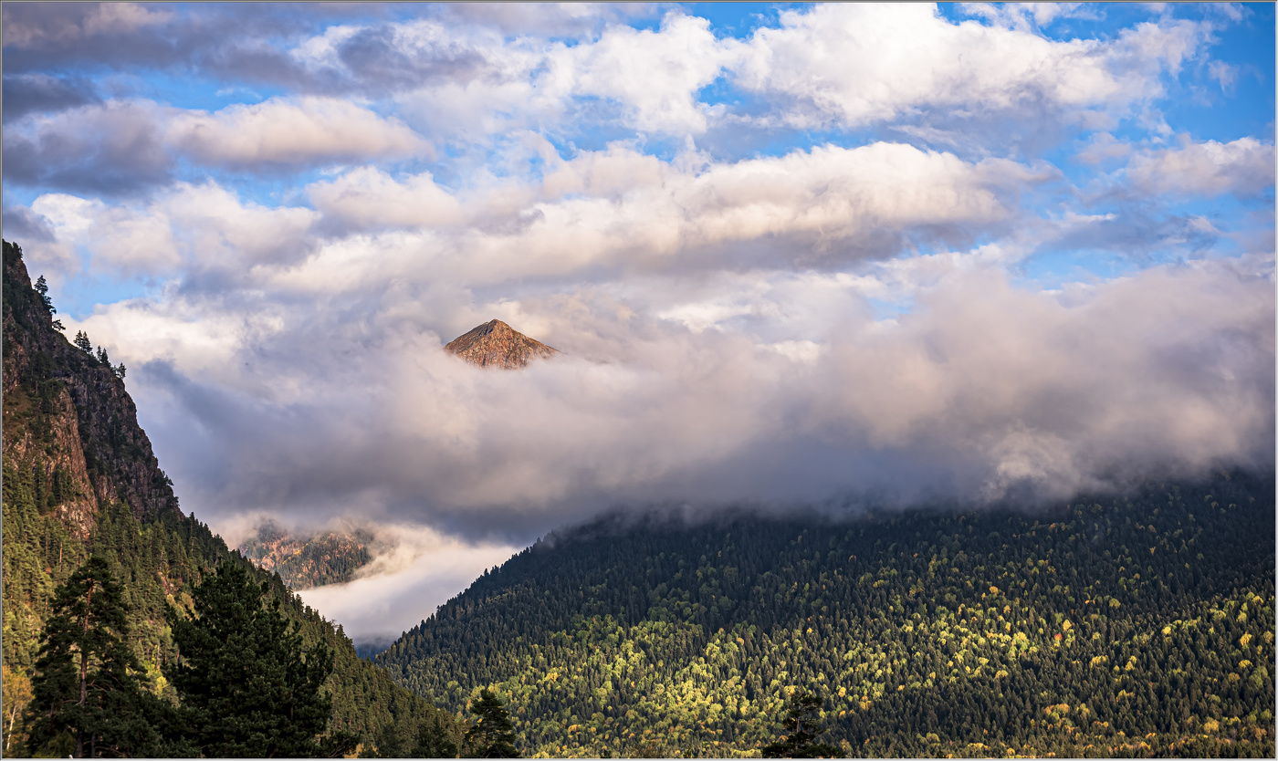Сквозь облака