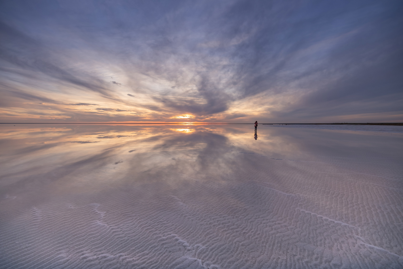 ЗАКАТ НА ОЗЕРЕ ЭЛЬТОН