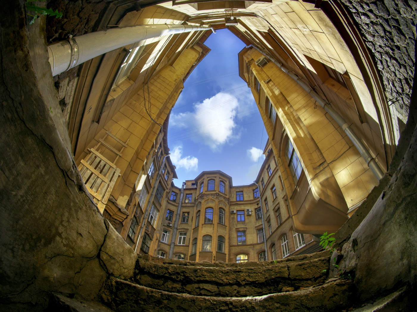 Двор-колодец