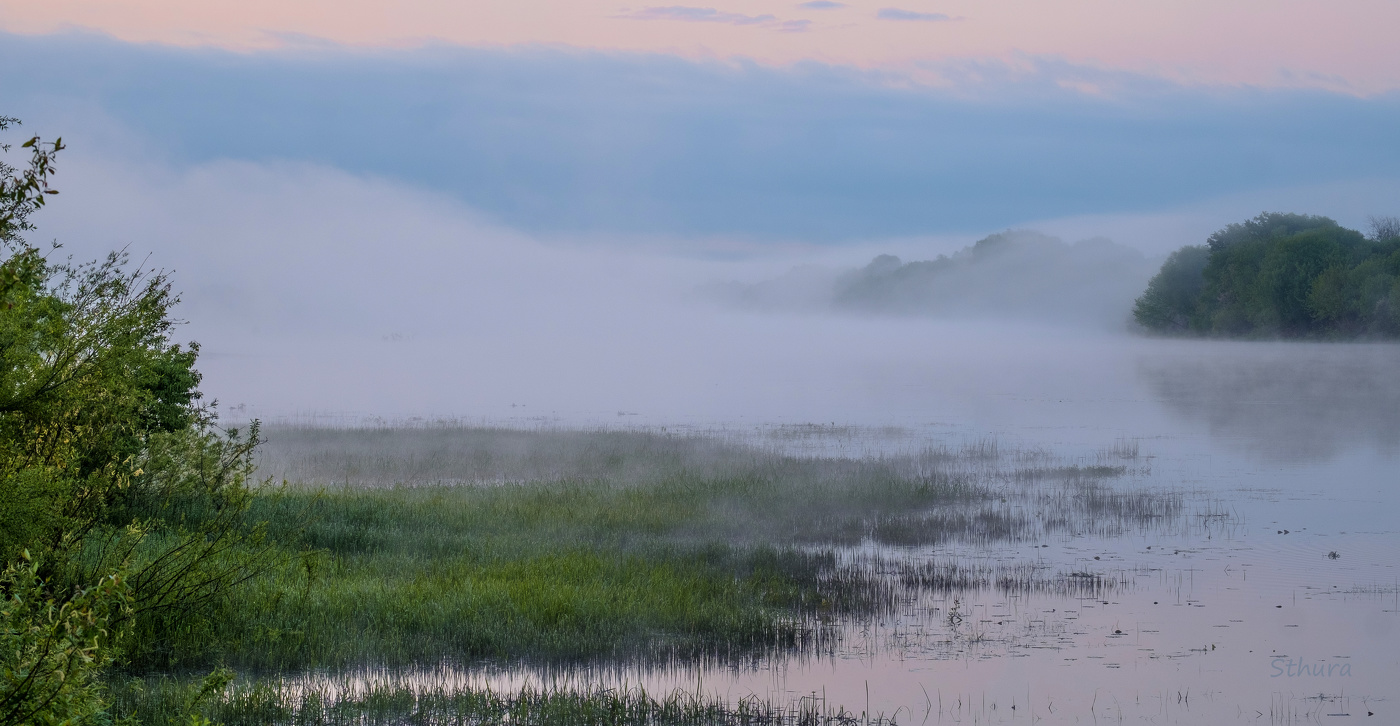 Туман на озере.