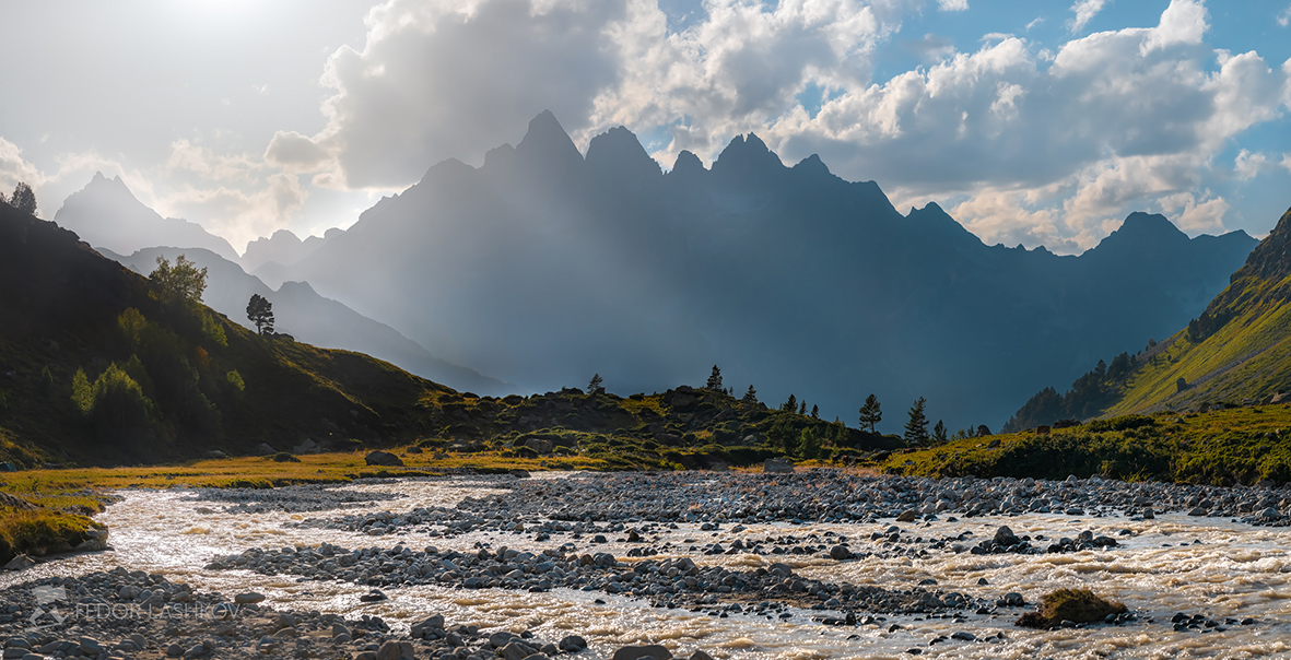 Нахарский хребет