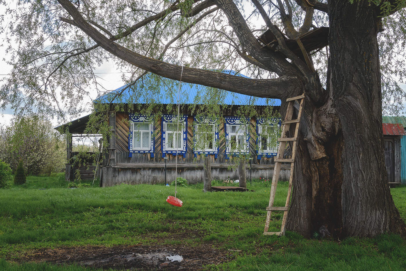 Детская площадка...