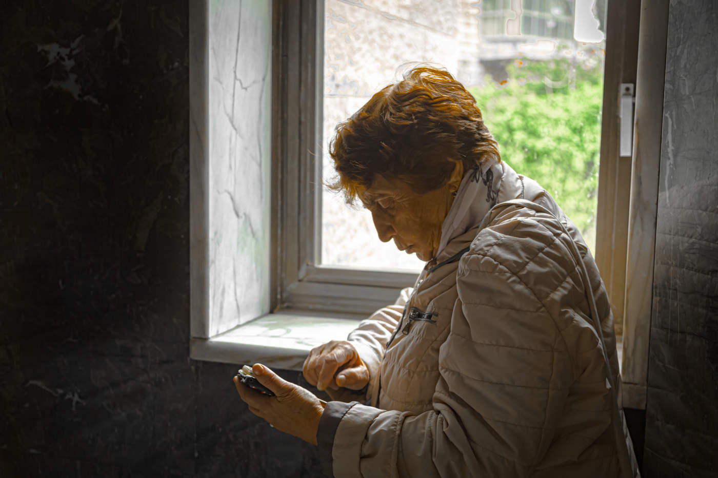 Против света