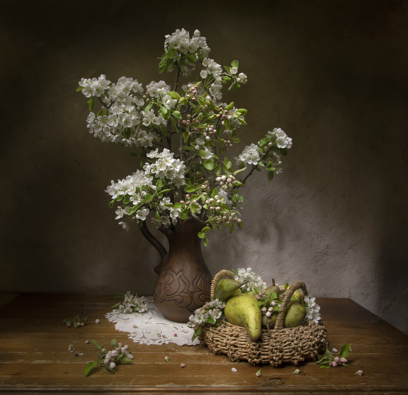 Груша цветет..