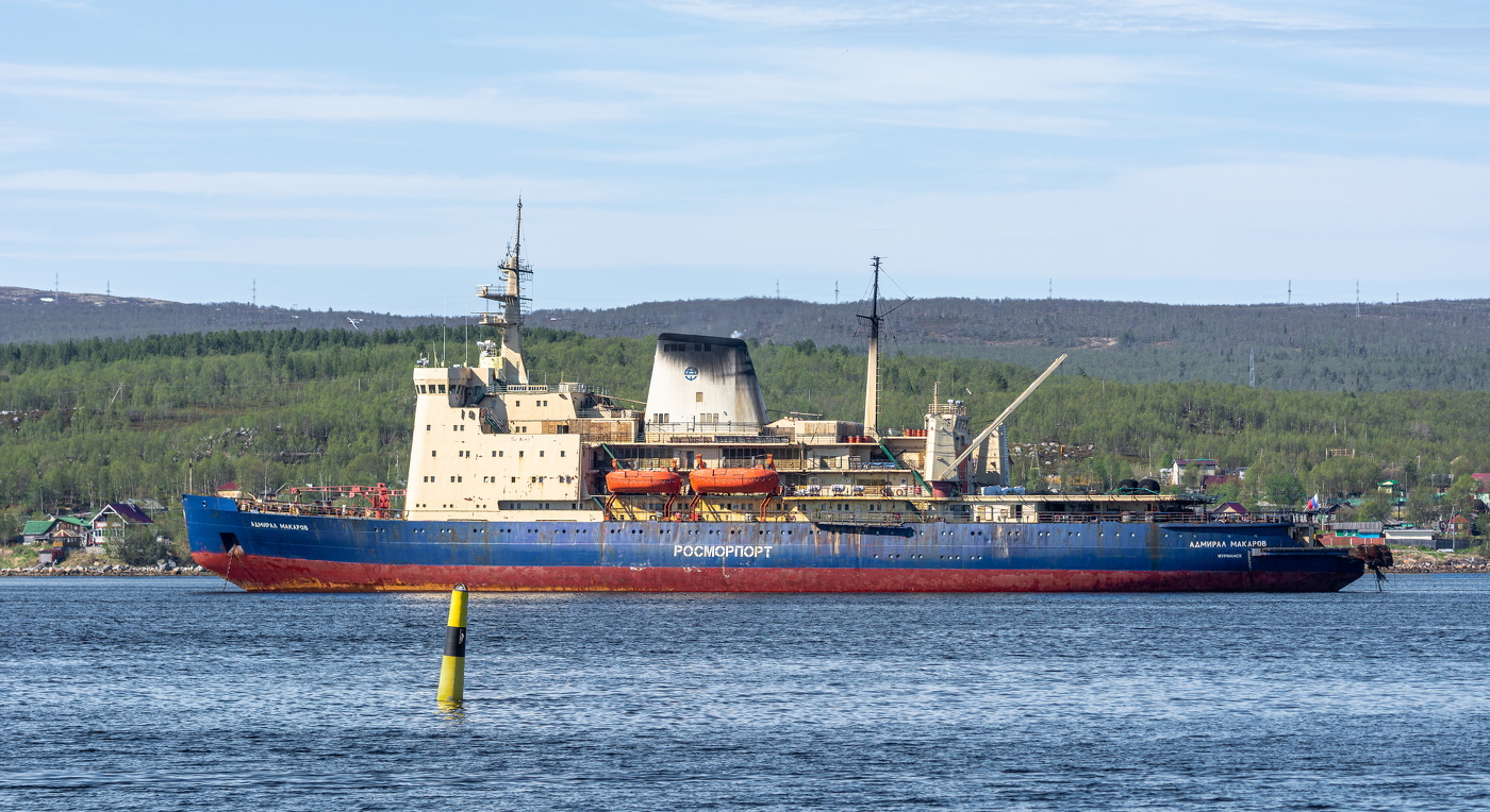 Дизель-электрический ледокол «Адмирал Макаров»