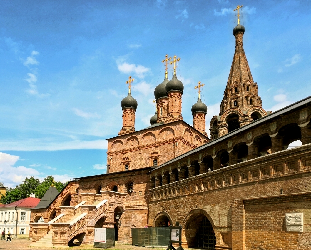 Крутицкое подворье. Успенский собор.