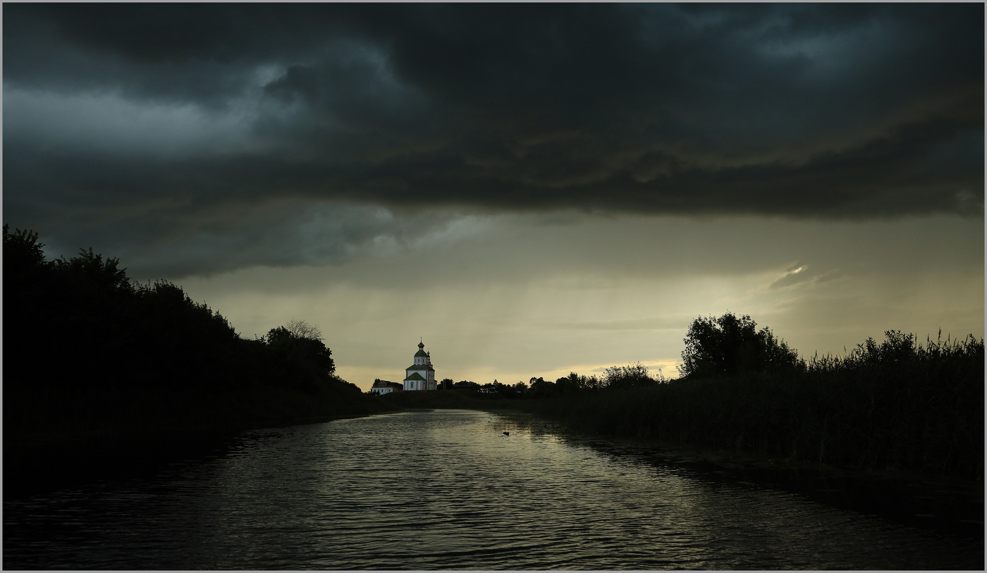 Скоро грянет буря