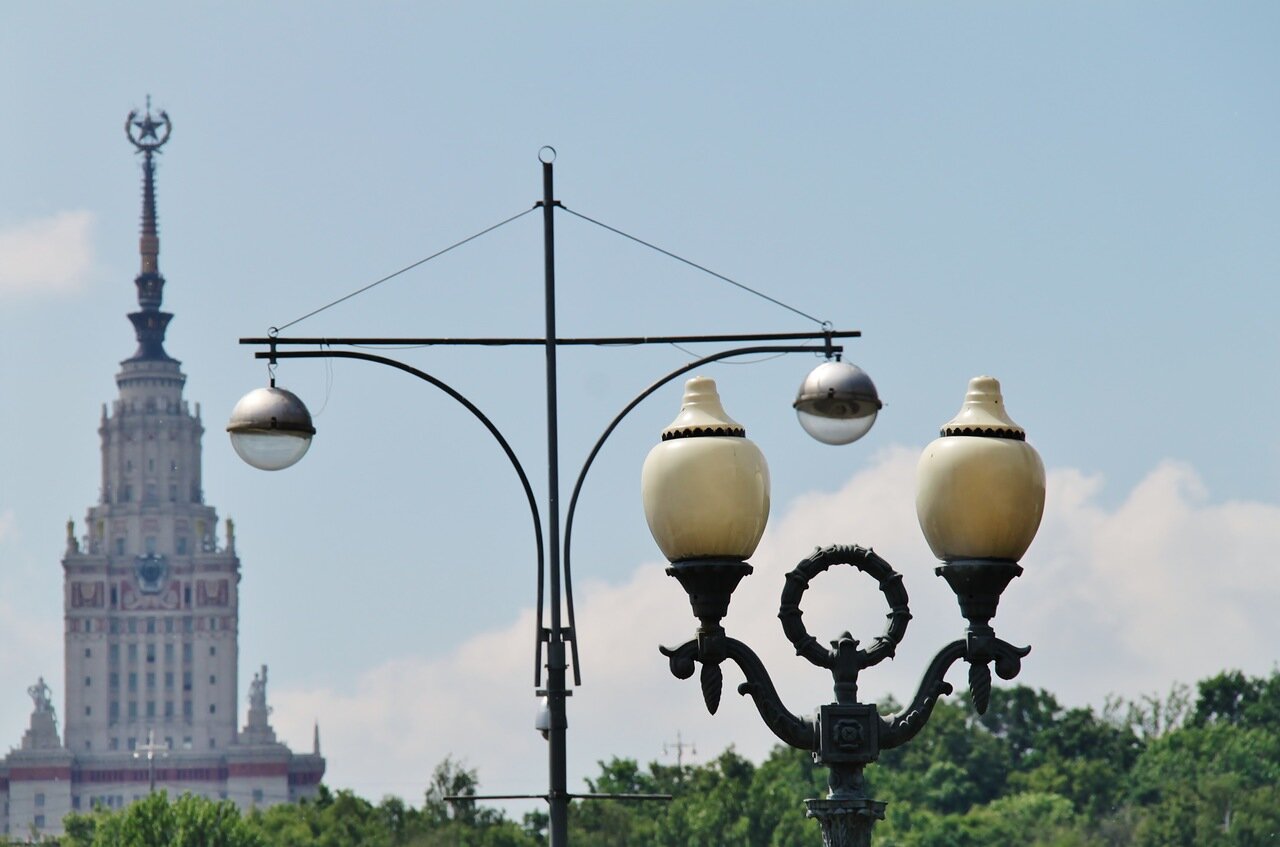 Из серии «Московские фонари»