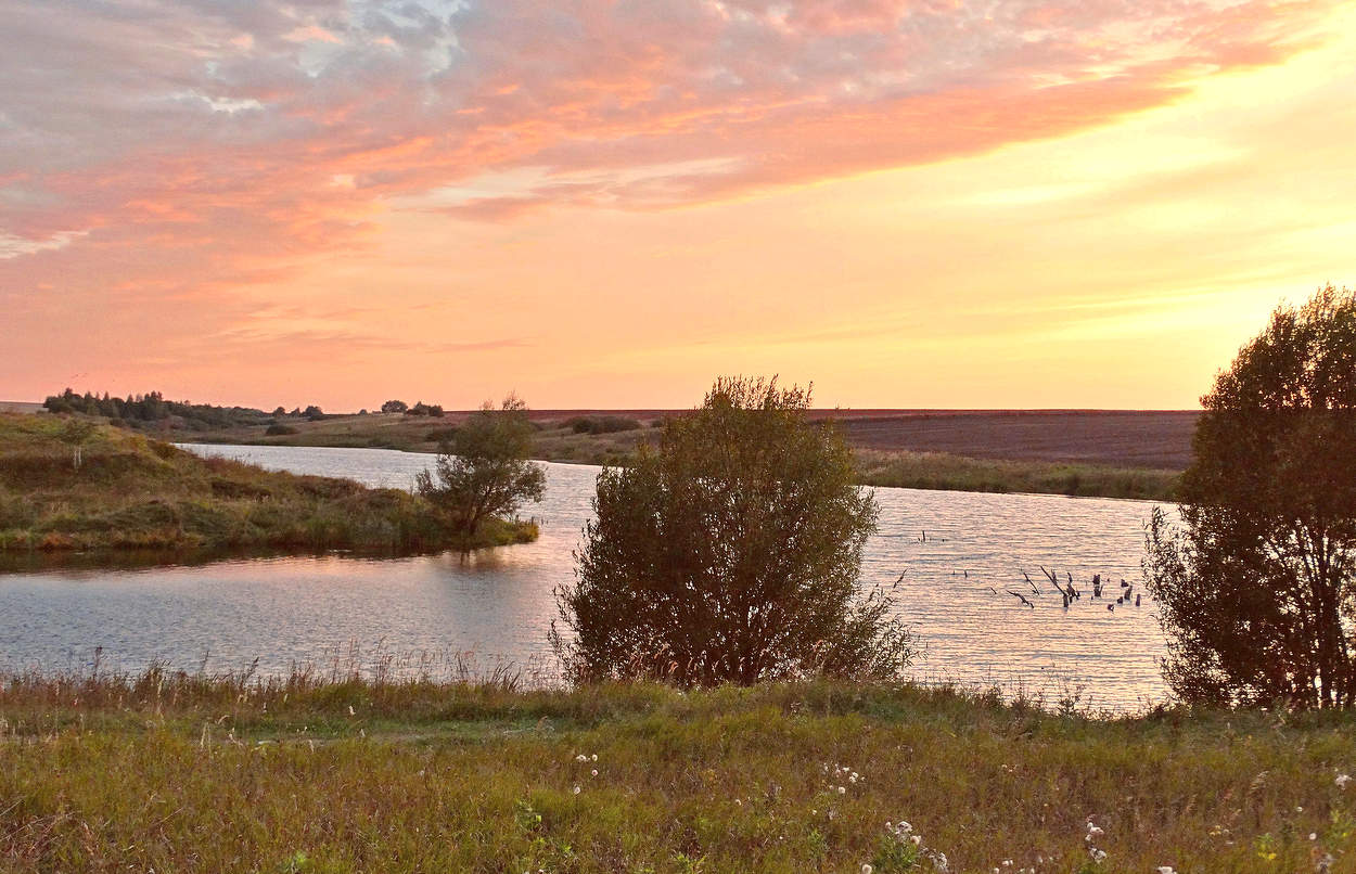 Жаркий летний вечер