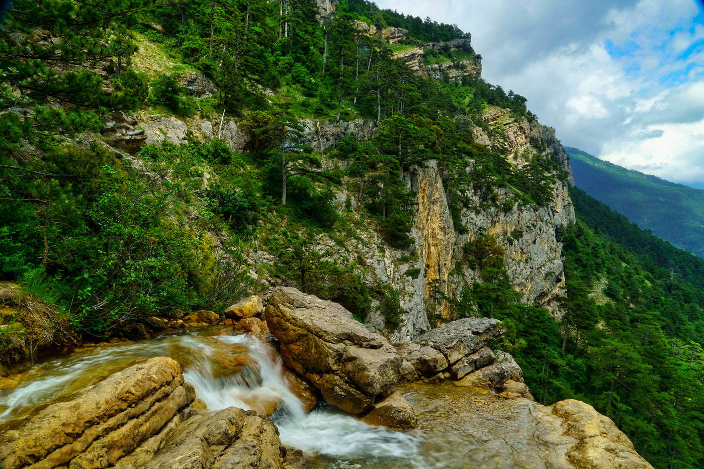 Так "начинается" водопад