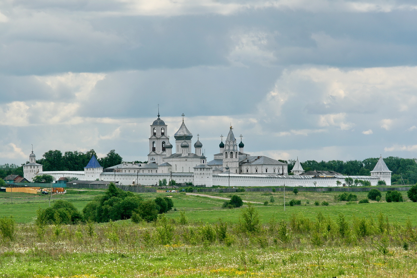 Никитский монастырь