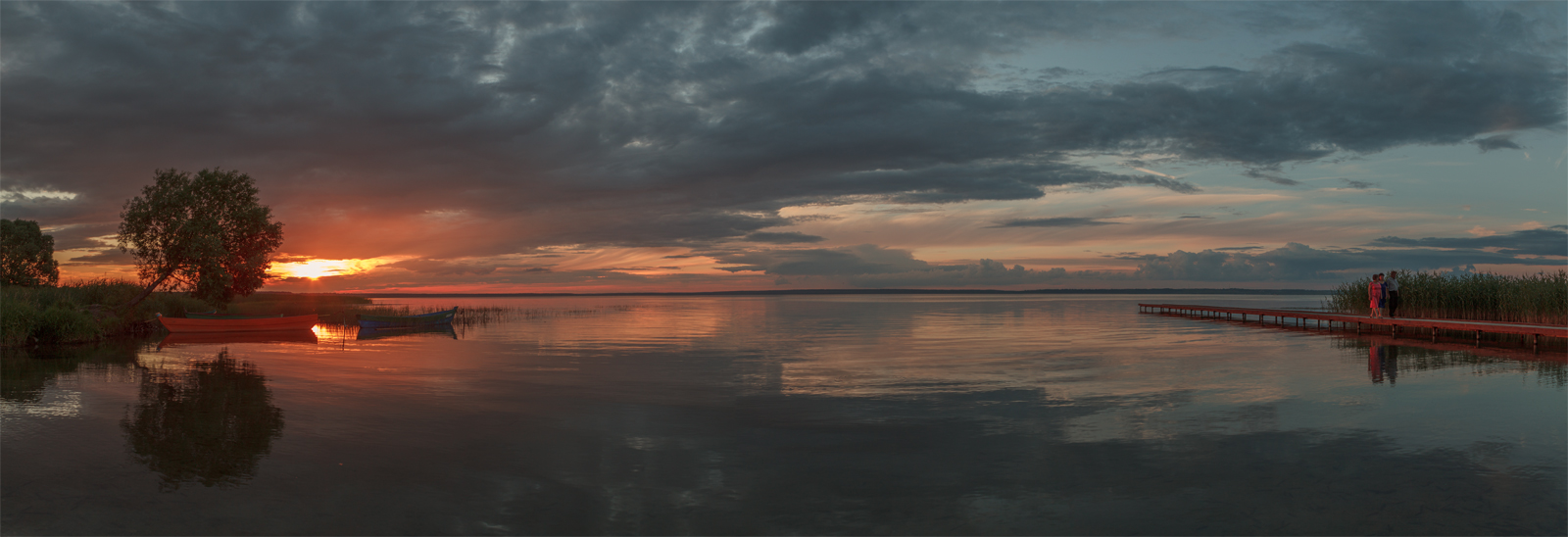 ...Как мне дороги эти летние вечера.