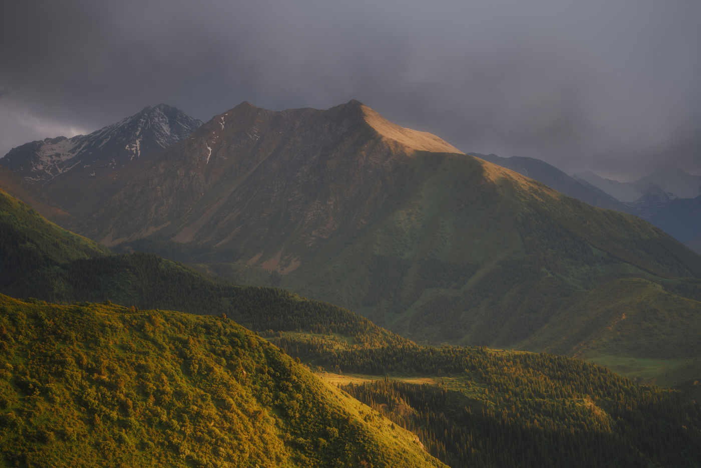 Ущелье Шамси на закате 2. Кыргызстан.