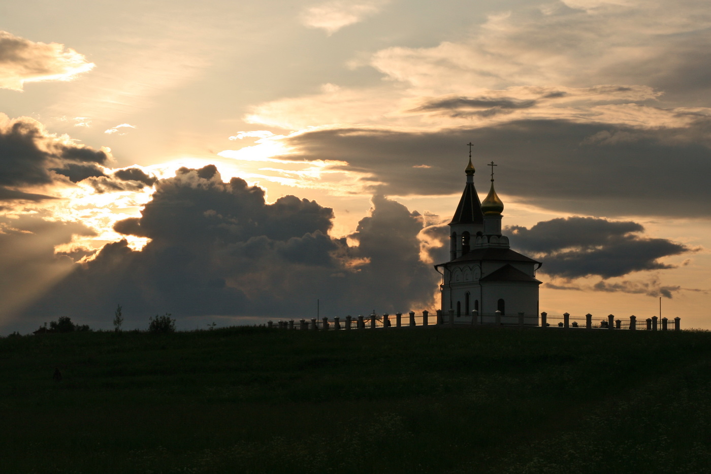 Вечер в деревне Конюхово