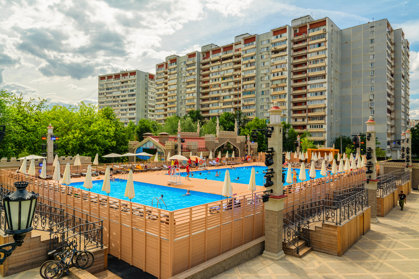 В Москве жарко