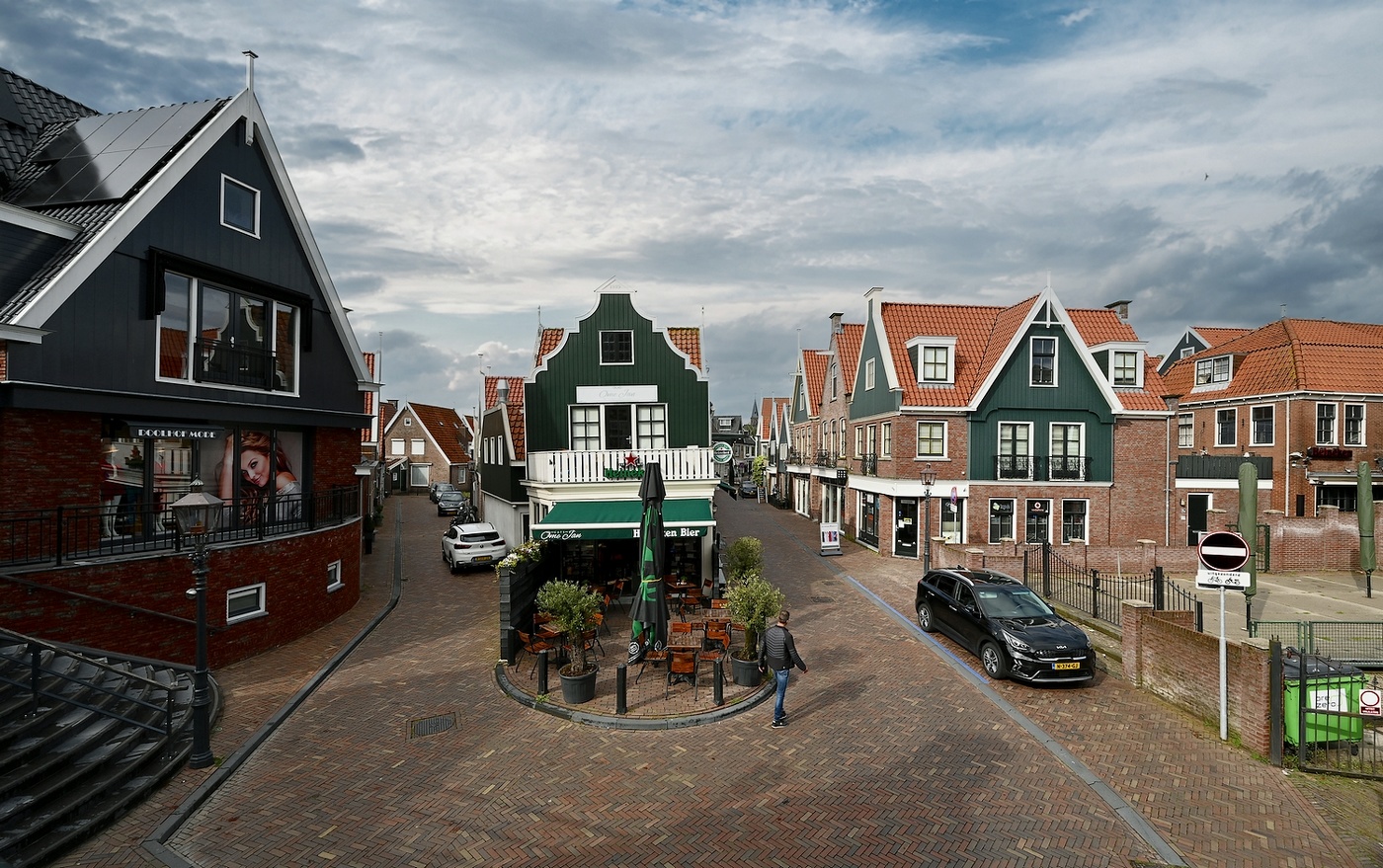 Городская зарисовочка.Волендам