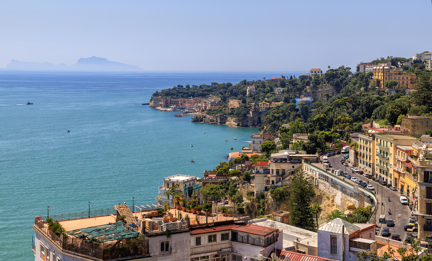 Город у моря