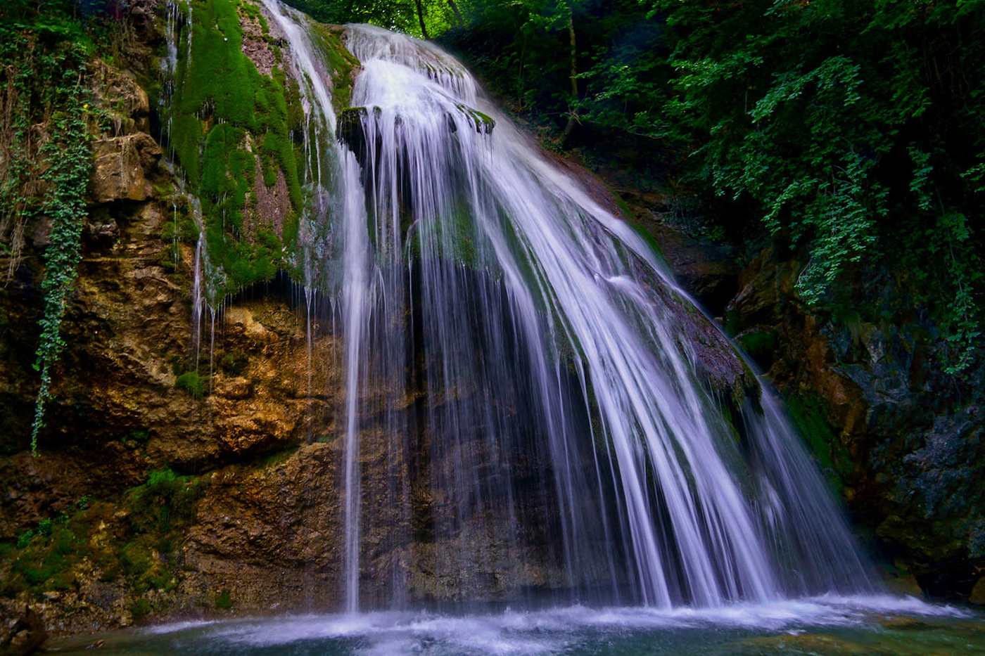 Водопад Джур-Джур