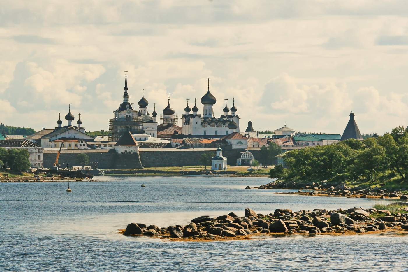 Соловецкий монастырь с моря