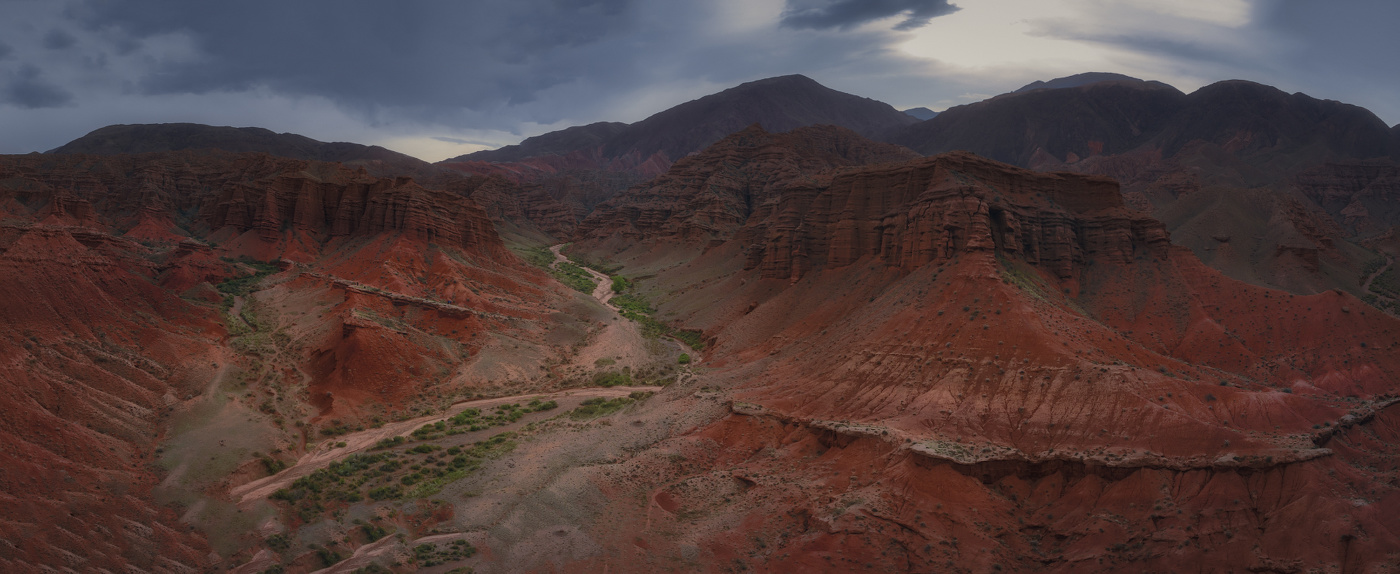 Каньон Конорчек с высоты птичьего полета. Закат.