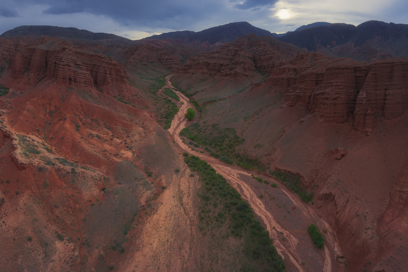 Каньон Конорчек с высоты птичьего полета. Закат.