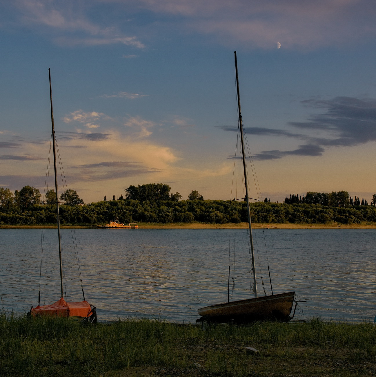 Летним вечером.