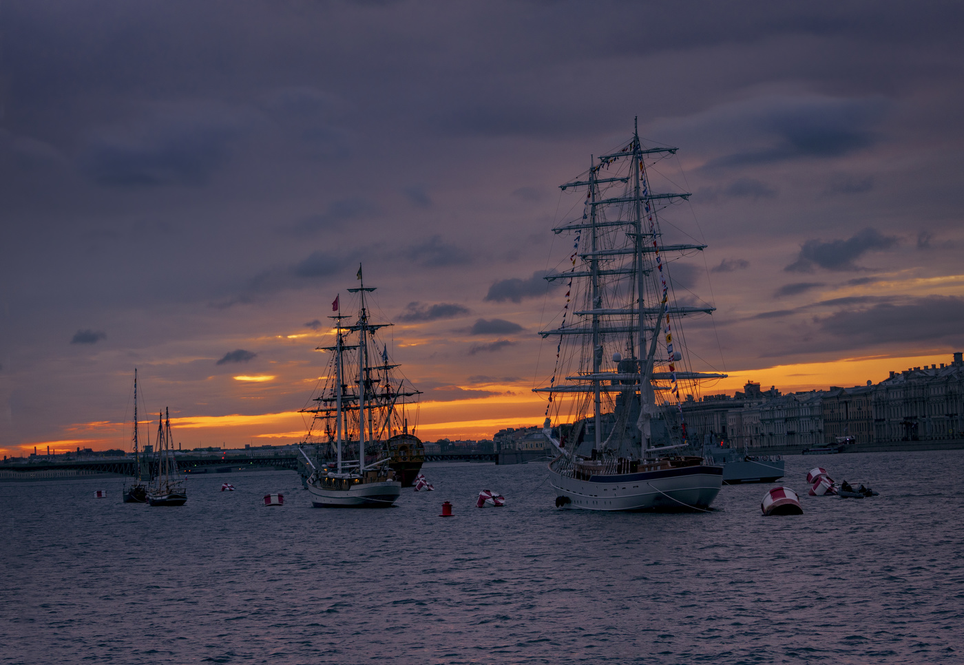 Рассвет на Неве