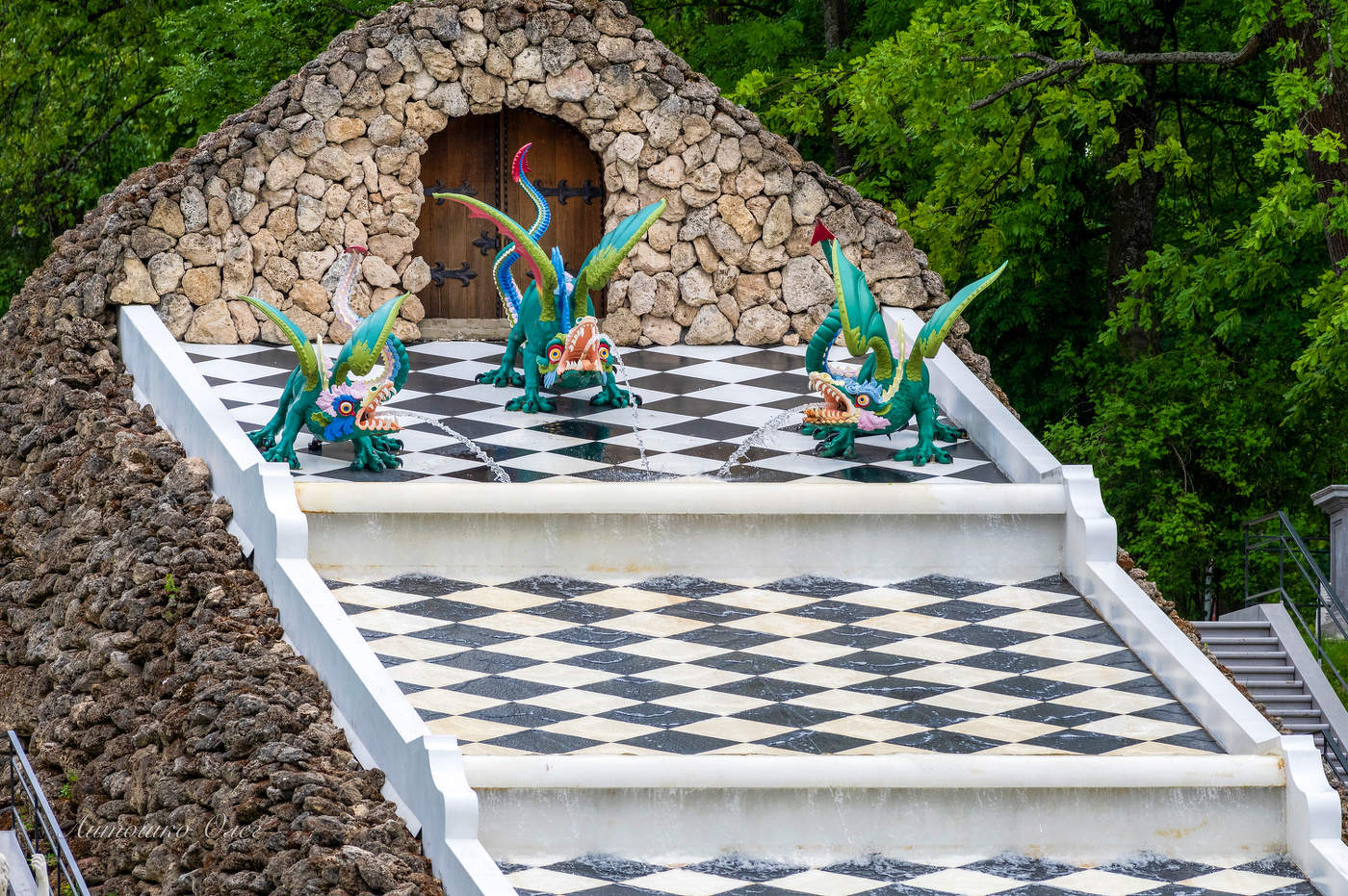 Петергоф. Лето.