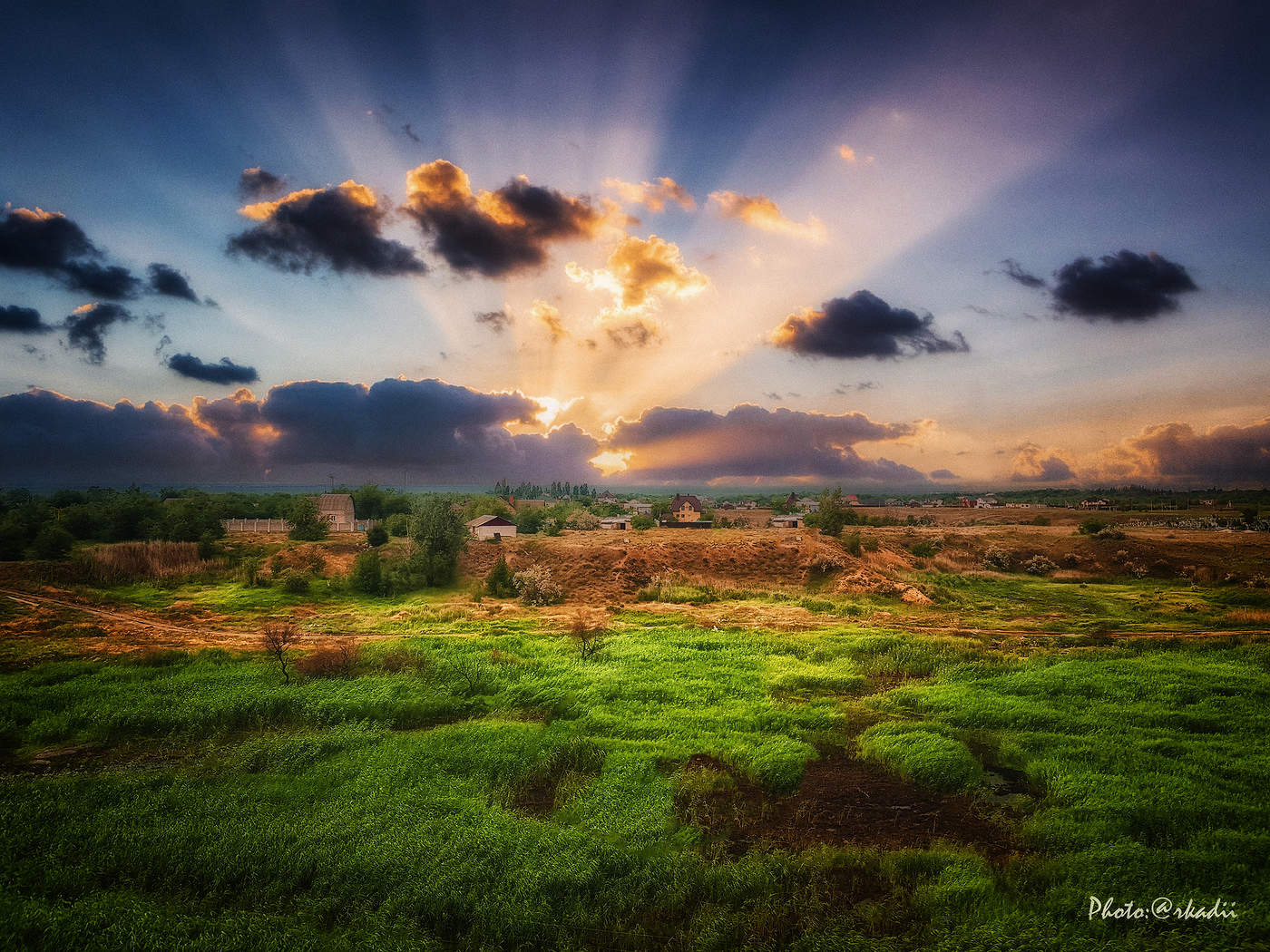 Приезжайте к нам в деревню.