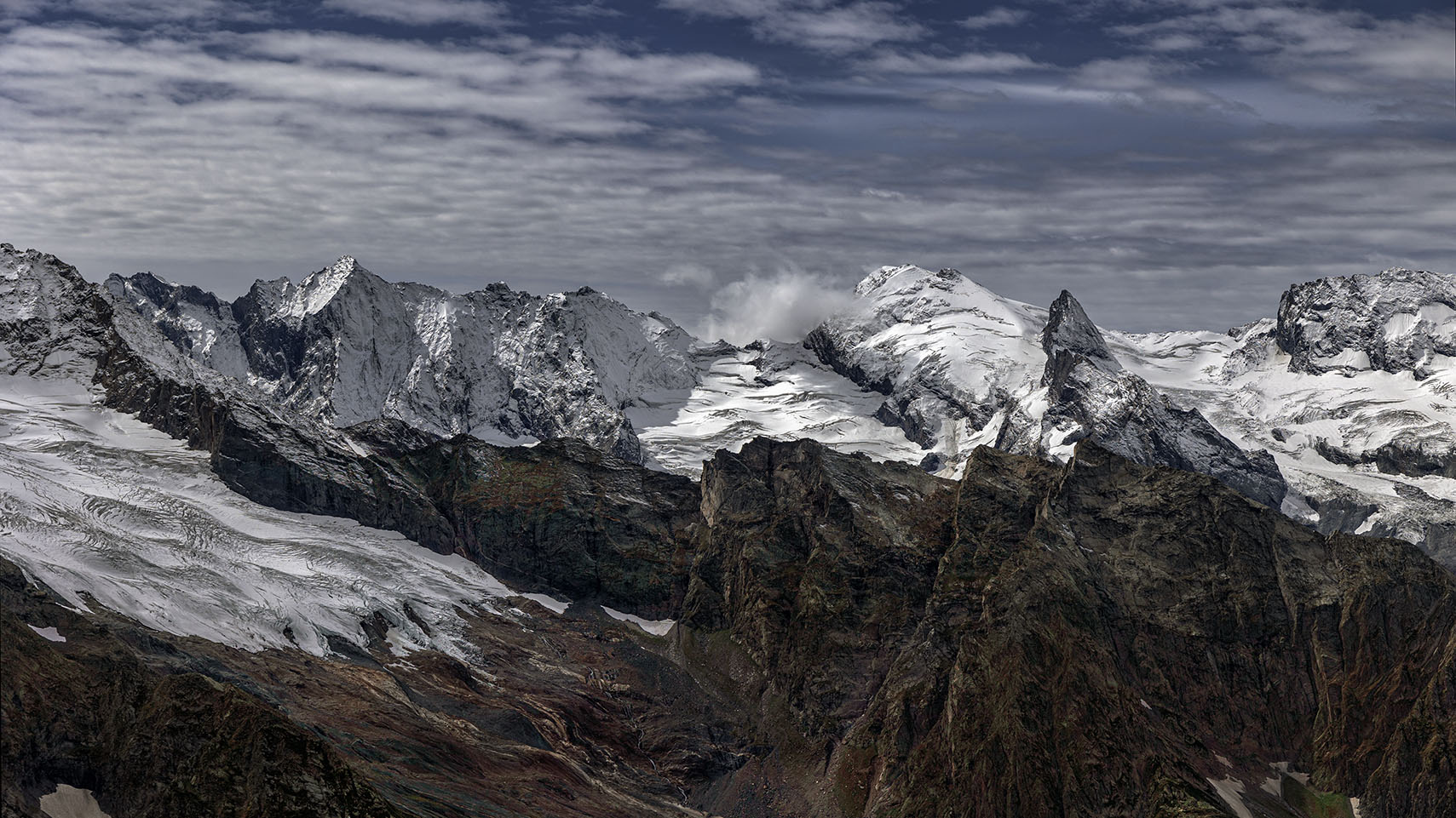 Вы застывшие волны от времён Мирозданья...