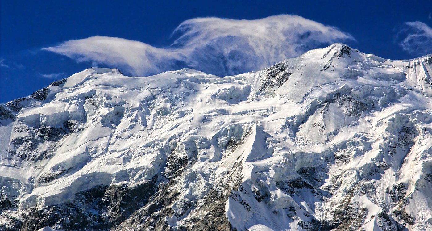 Безенгийская стена