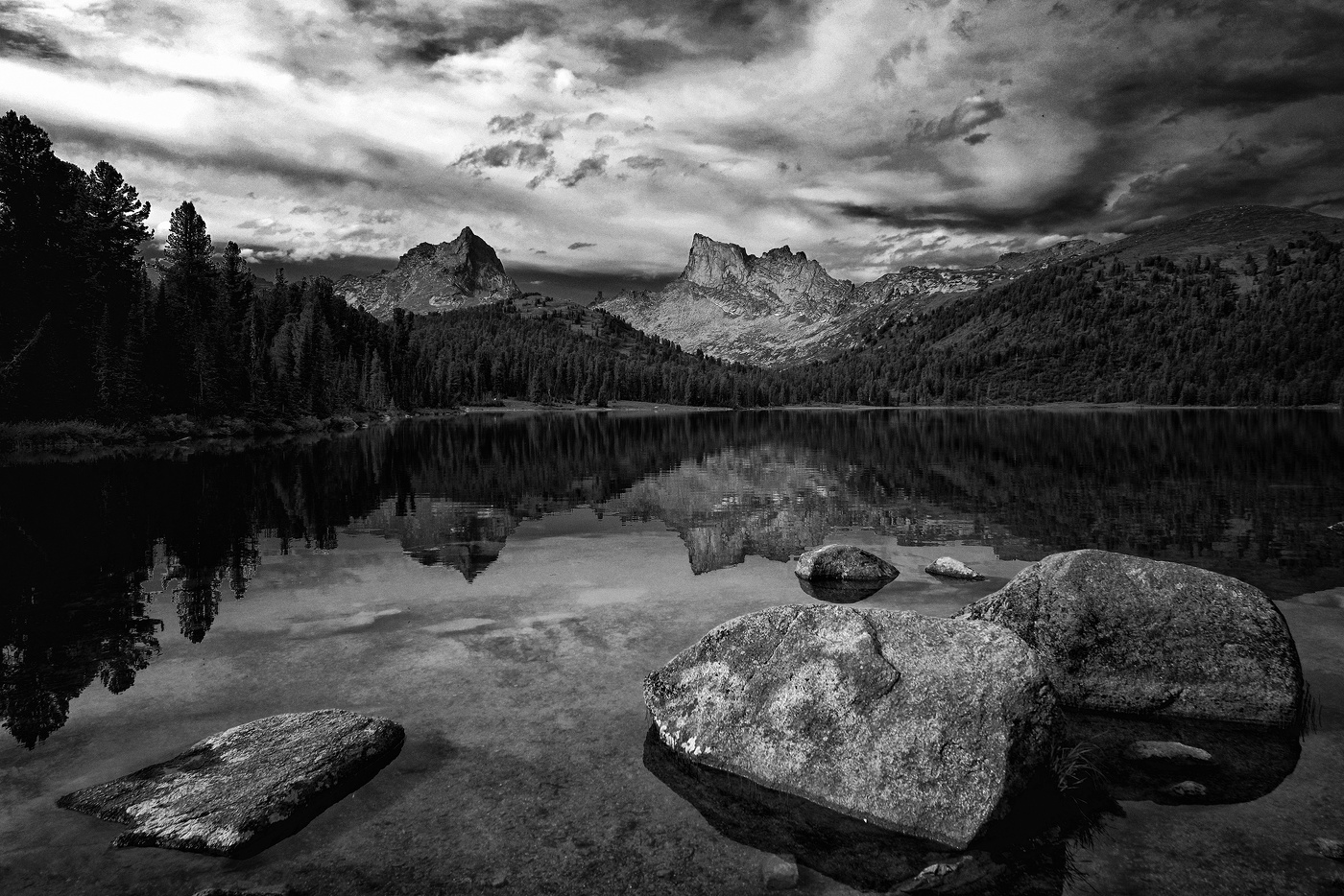 Вечер у озера