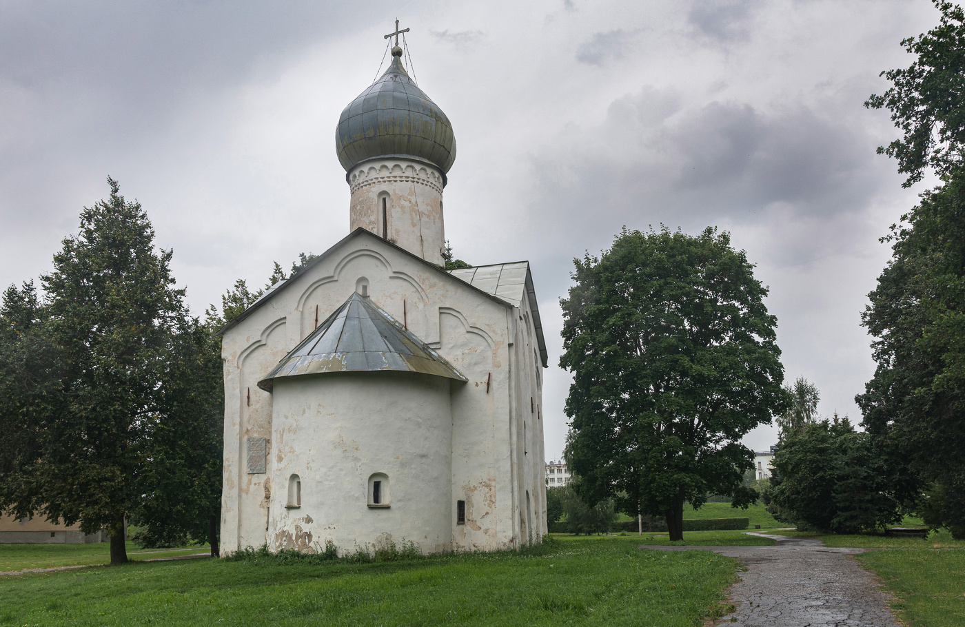 Церковь Двенадцати Апостолов на Пропастех